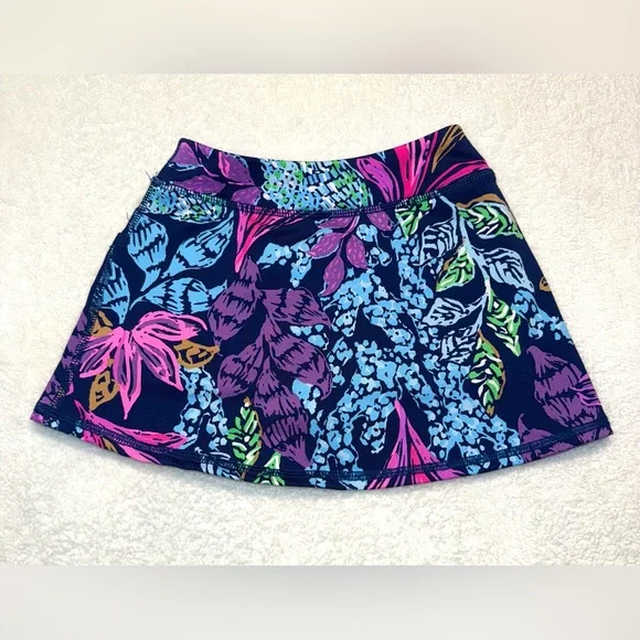 Lilly Pulitzer Luxletic skort w/ navy and pink floral print, size 2/3, EUC - Picture 4 of 4